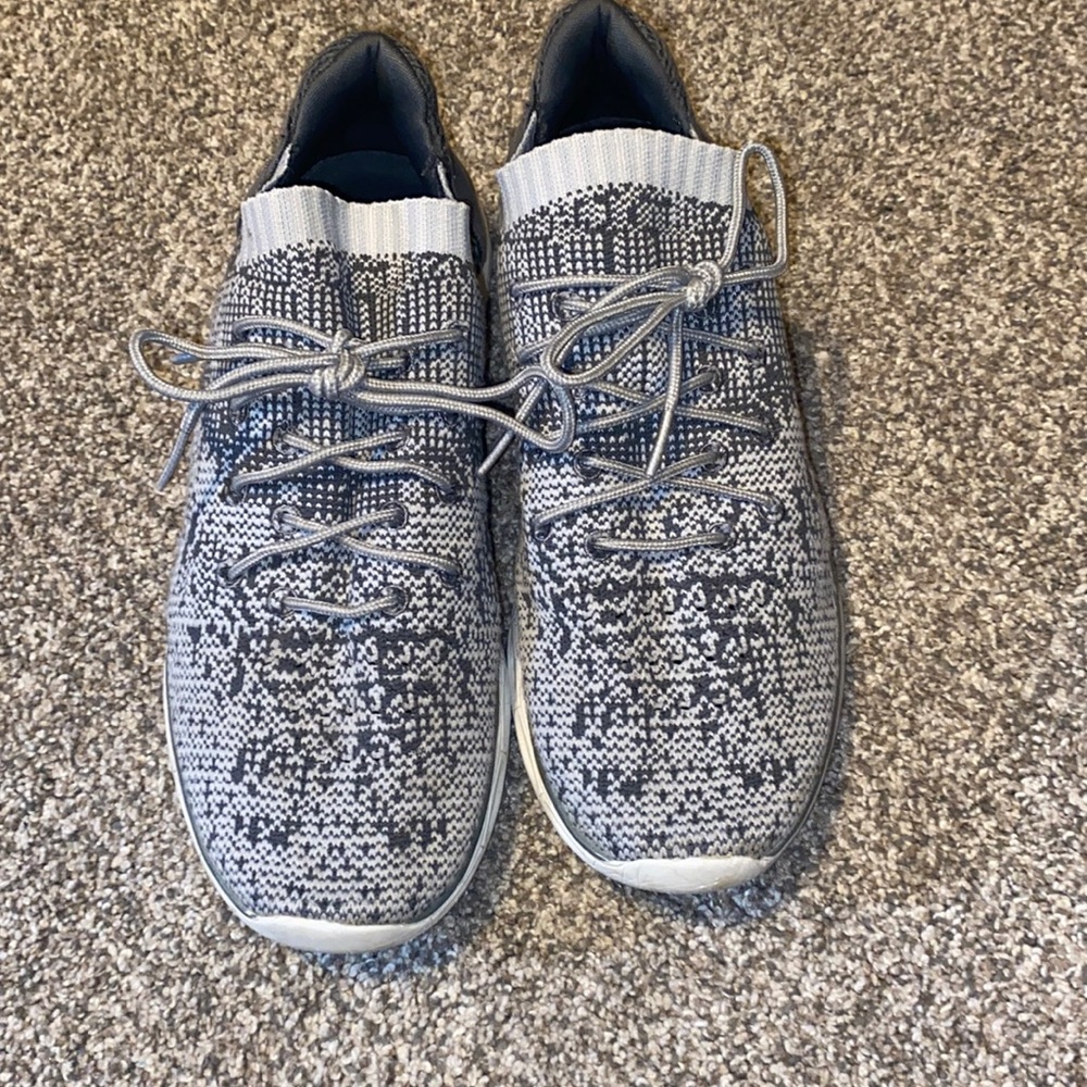 Grey Tennis shoes